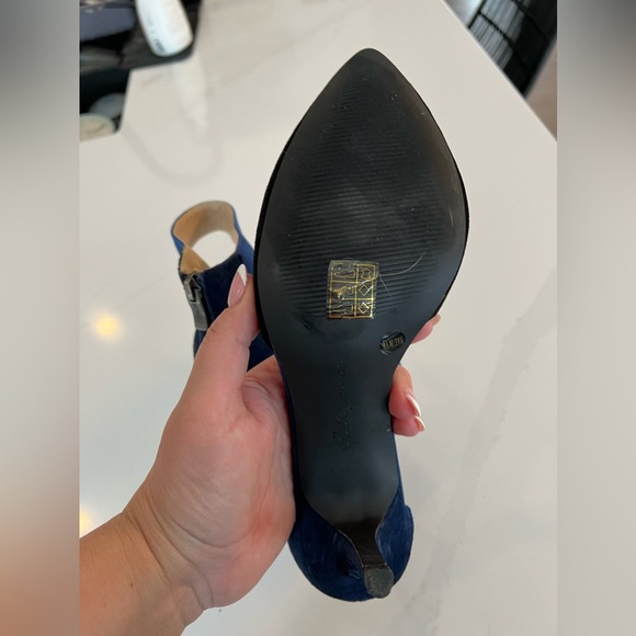 Tri-Colored BCBG shoes - Picture 3 of 5